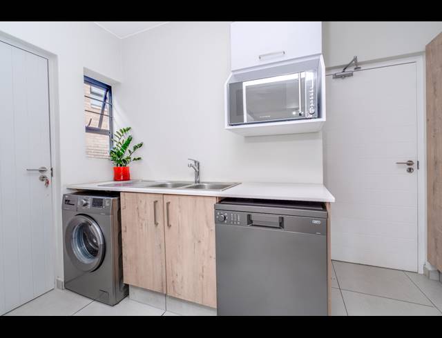 3 BEDROOM TOWNHOUSE FOR SALE IN BROADACRES
